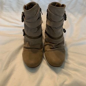 Blowfish ruched tan ankle boot